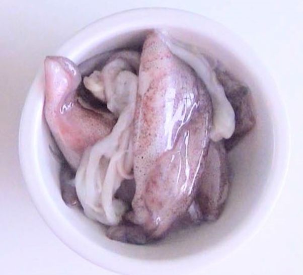 Bocata o bocadillo de calamares rebozados casero