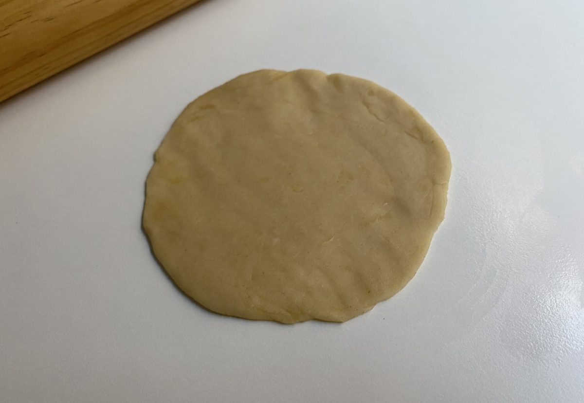 Borekas de queso y mezcla de hierbas. Empanadillas de origen turco