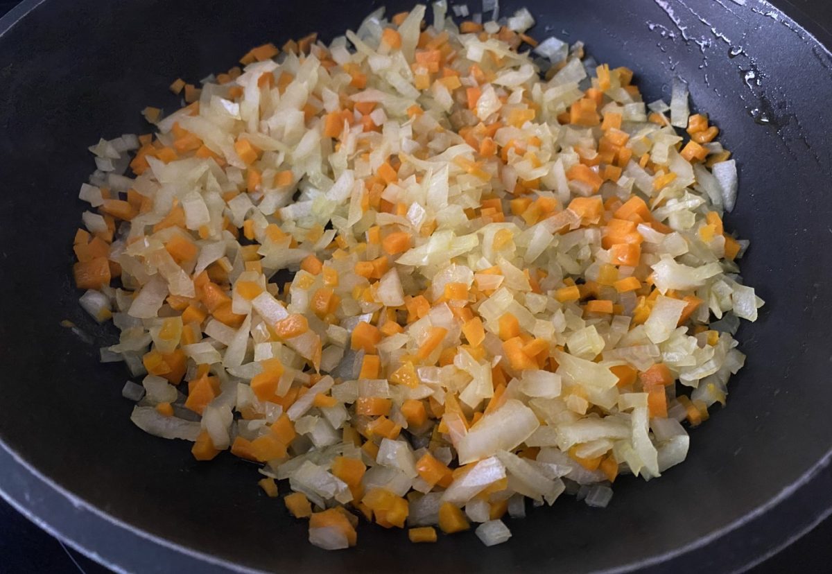 Codorniz confitada con alubias rojas. Un rico guiso de legumbres
