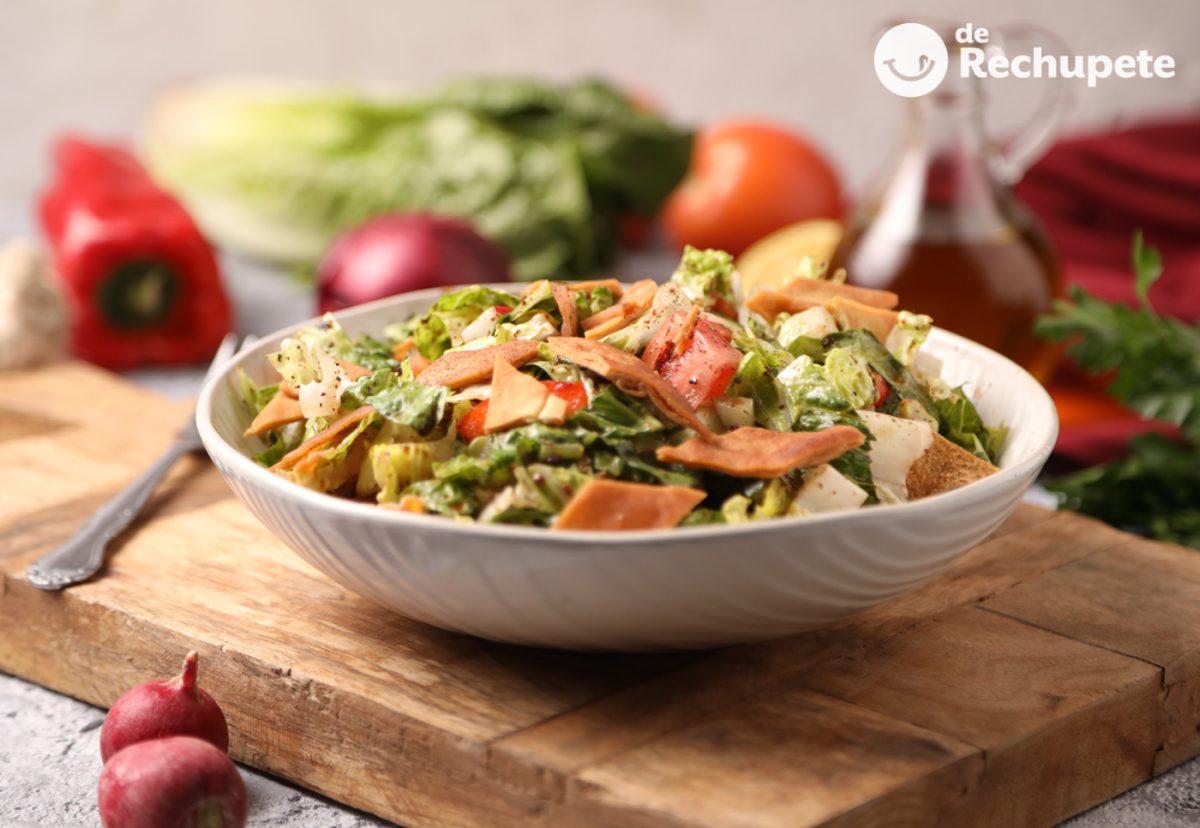 Fattush. La ensalada tradicional libanesa