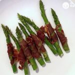 Espárragos trigueros con jamón en la freidora de aire