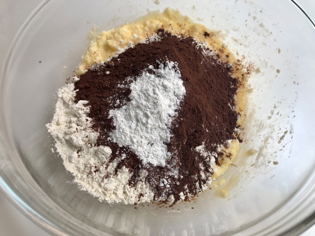 Galletas de chocolate y plátano. Un dulce casero ideal para desayunos