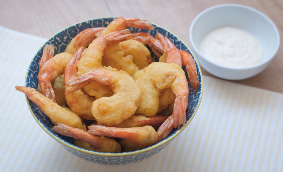 Gambas a la gabardina. Tapa de los bares españoles en tu casa