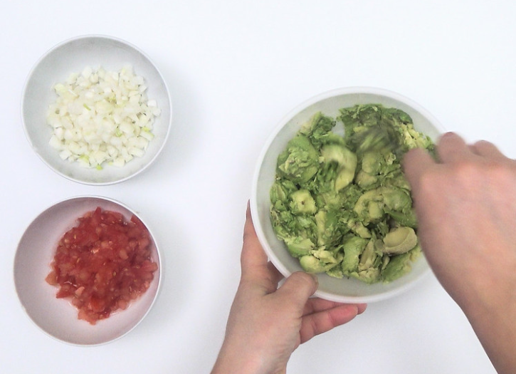 Guacamole con langostinos o camarones