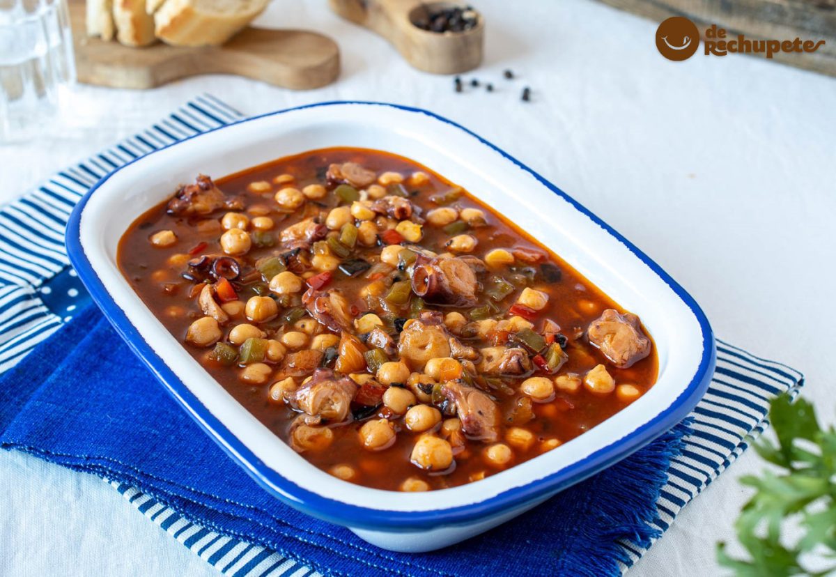 Guiso de garbanzos con pulpo. Perfecto para los días de frío