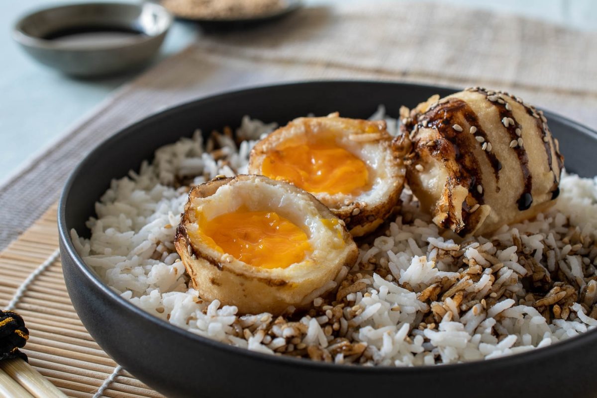 Huevos rebozados estilo asiático. Perfectos para un aperitivo