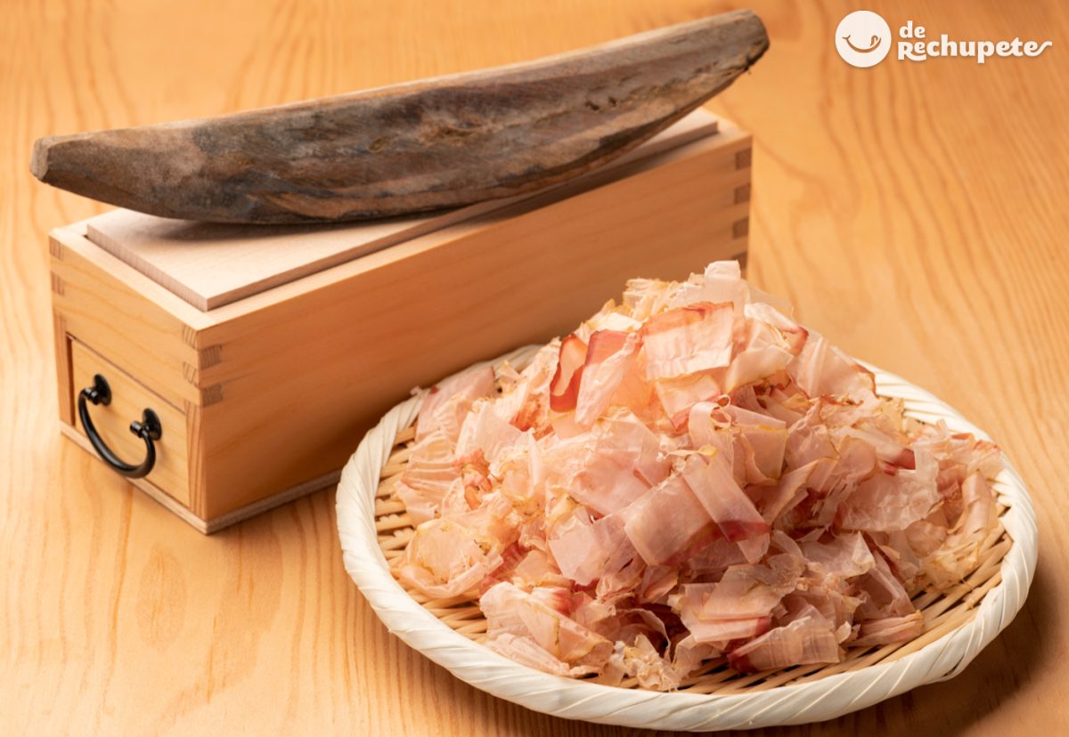 Katsuobushi. El ingrediente japonés de copo de bonito seco