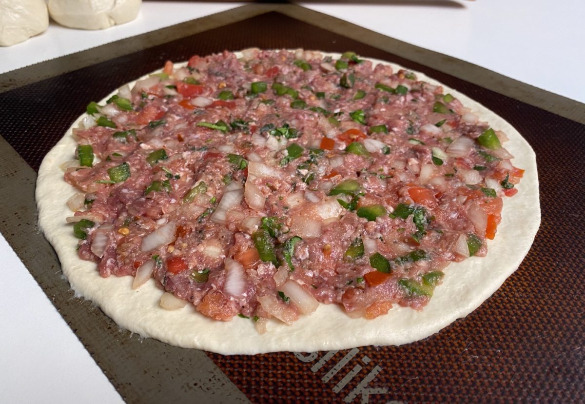 Lahmacun o pizza turca. Receta ideal para comer con las manos