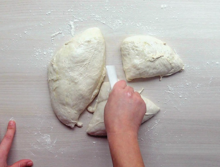 Cómo hacer molletes de pan caseros. receta fácil paso a paso