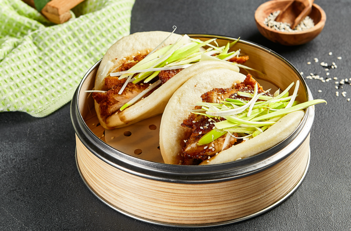Gua-Bao. Pan chino al vapor relleno de pato y cebolla caramelizada