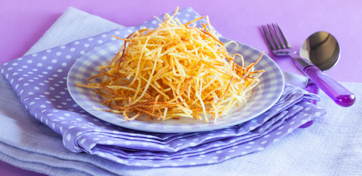 Patatas paja fritas y caseras. Versión tradicional y en freidora de aire