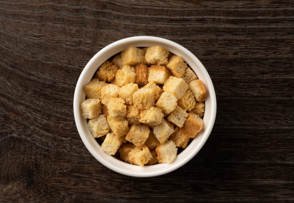 Picatostes caseros o croutons: con sartén, horno o freidora de aire
