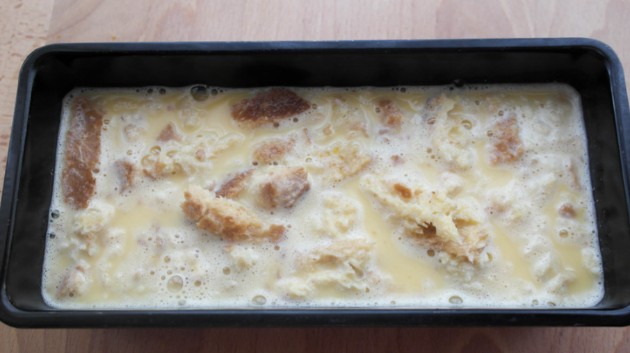 Pudin de pan. el postre perfecto para aprovechar el pan duro