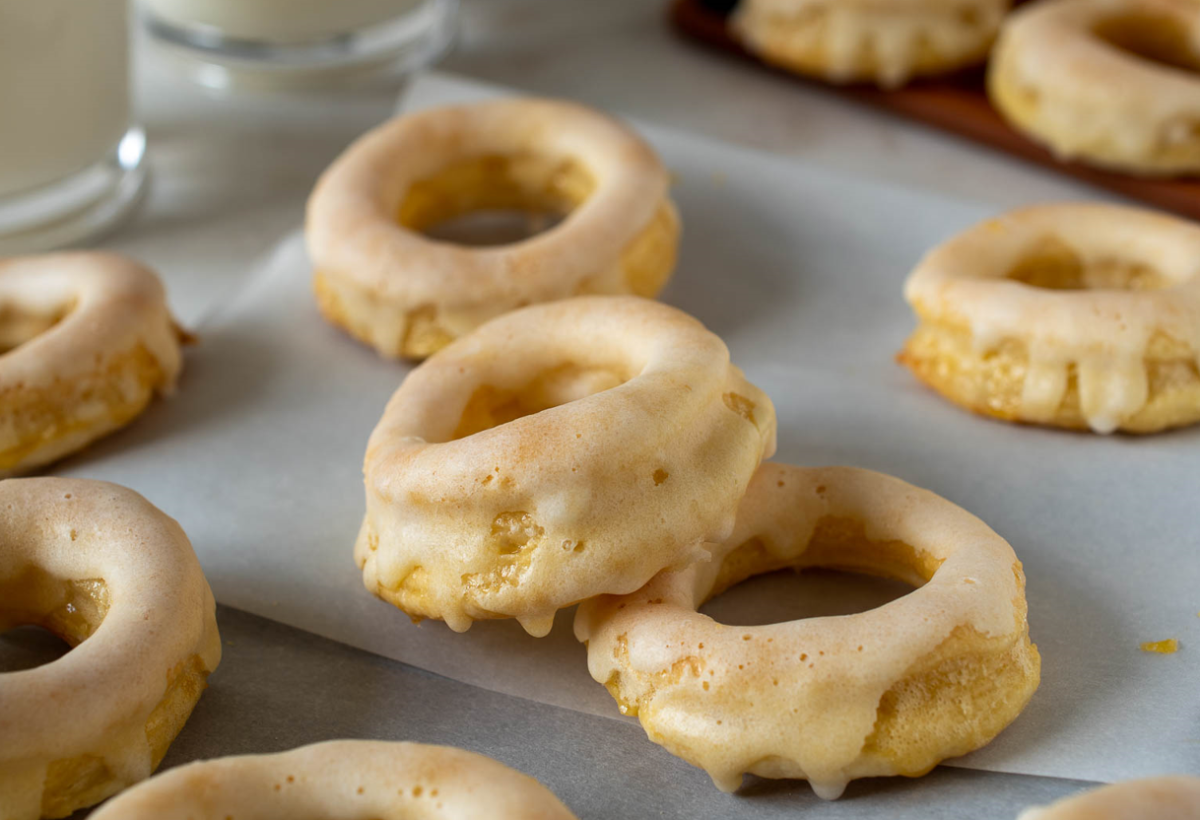 Rosquillas de Alcalá. Rosquillas de hojaldre con yema