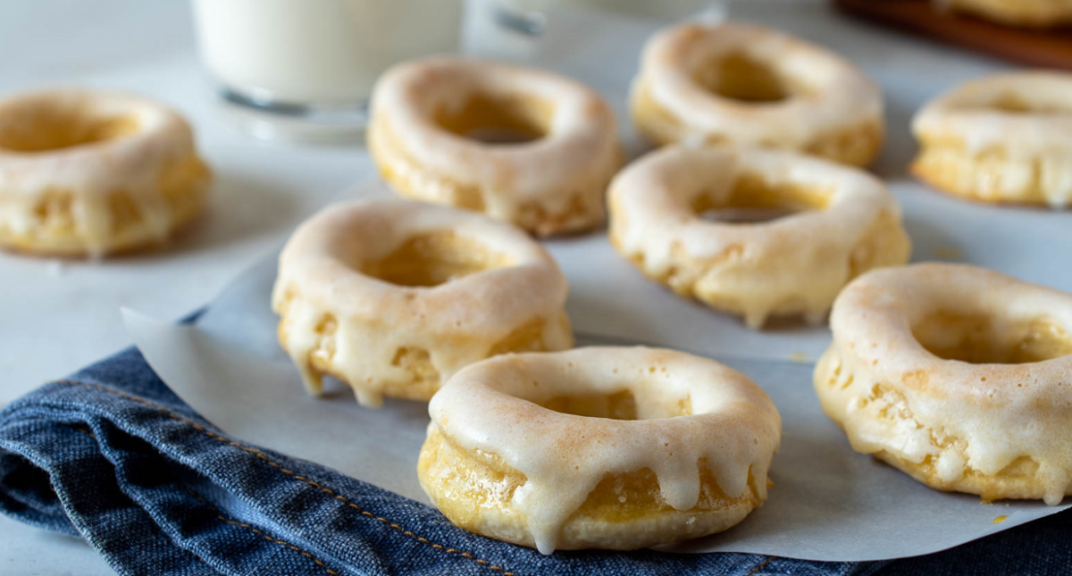 Rosquillas de Alcalá. Rosquillas de hojaldre con yema