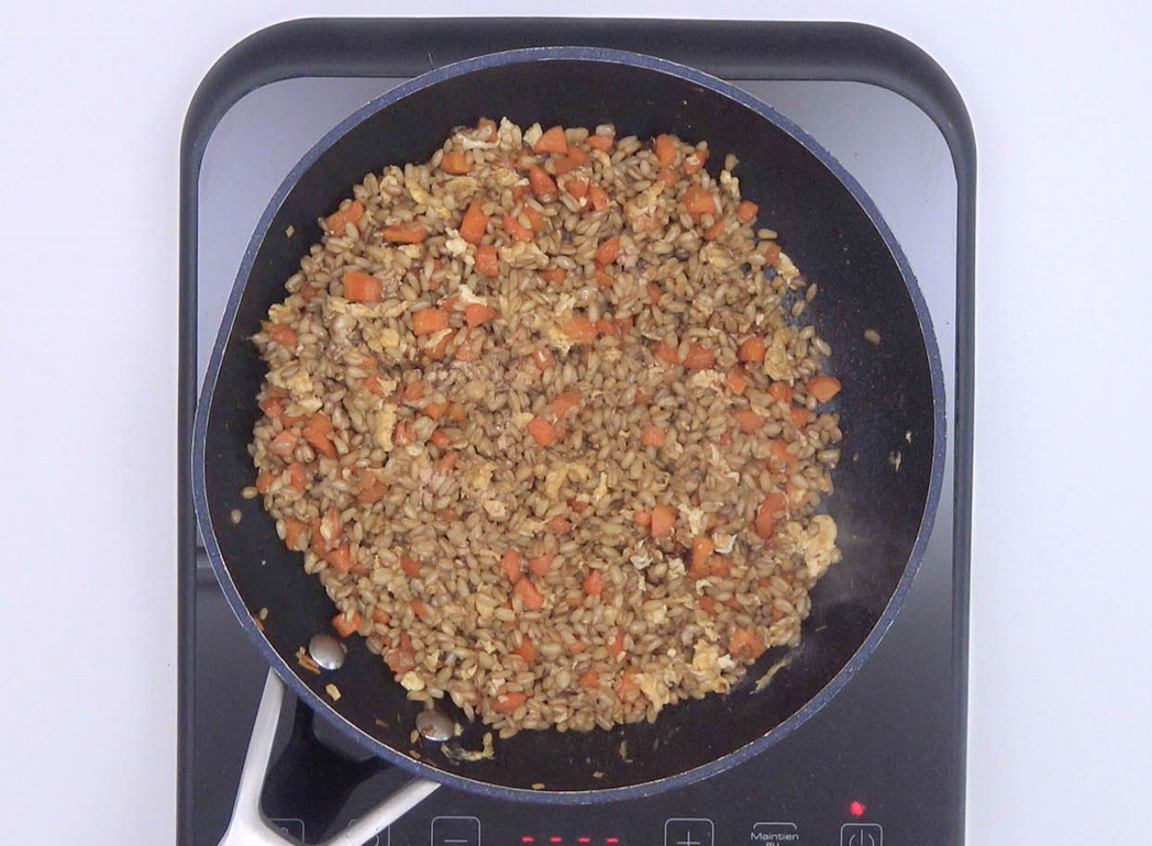 Salteado de verduras con avena al estilo asiático