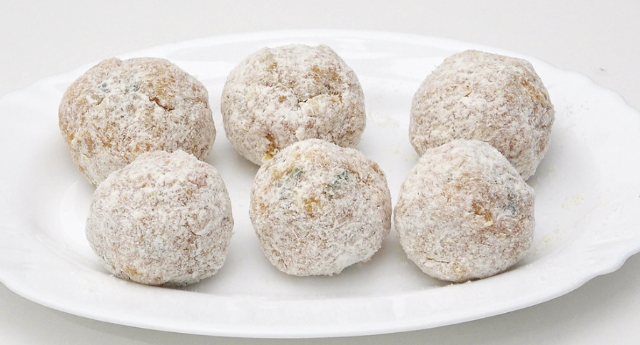 Albóndigas de pollo en salsa pepitoria. La receta de la abuela en formato albóndiga