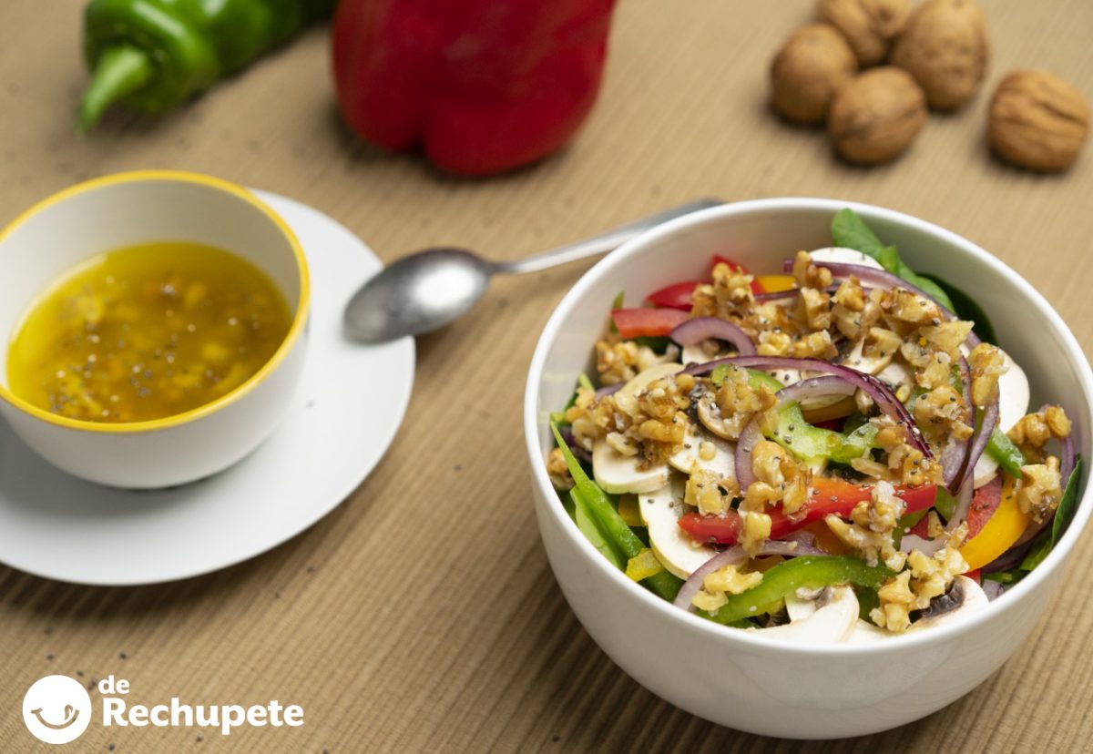 Ensalada de espinacas multicolor. Una explosión de sabores y colores