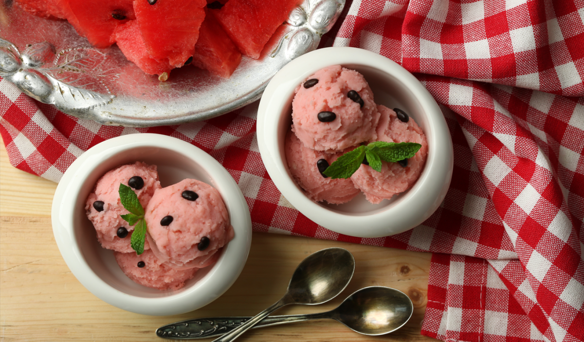 Helado de sandía y yogur de soja. Un helado vegano perfecto para toda la familia
