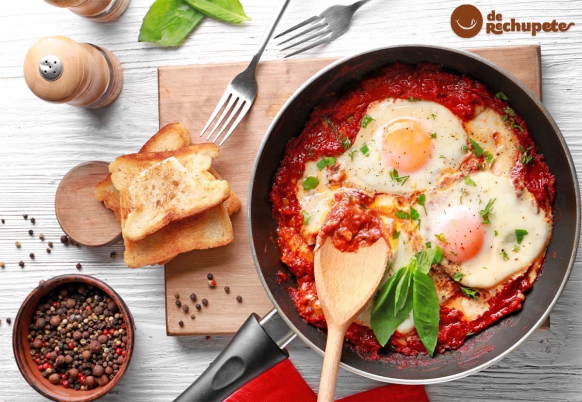 Huevos al purgatorio. Un desayuno delicioso italiano