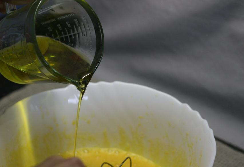 Cómo hacer magdalenas caseras y esponjosas, con copete