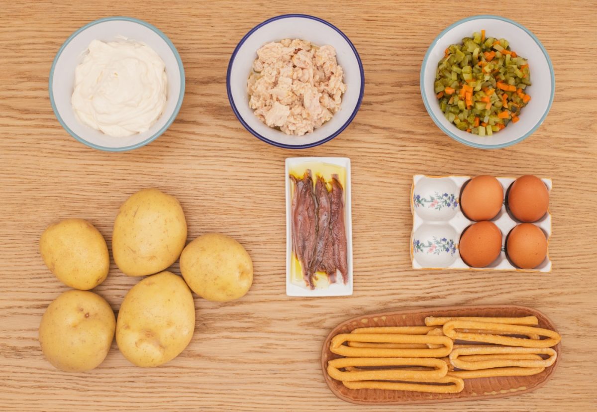 Marinera murciana de ensaladilla y anchoa