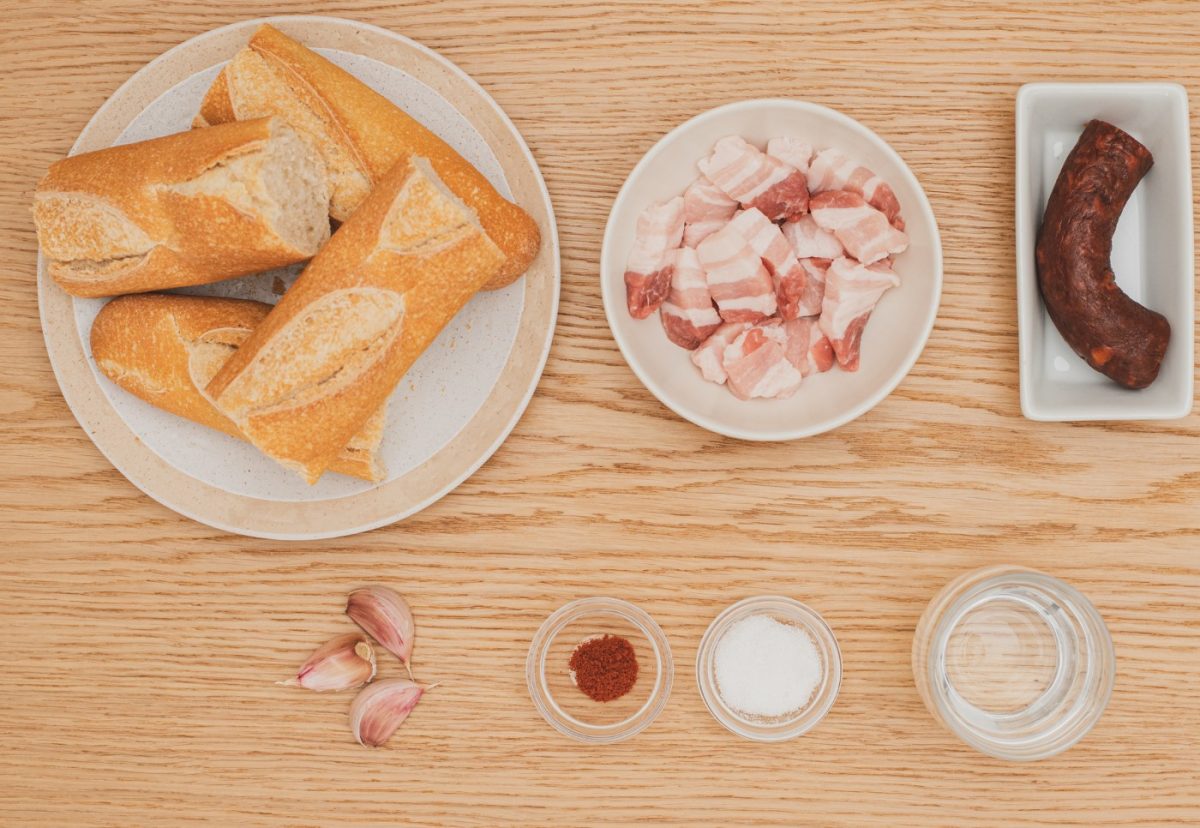 Migas manchegas o ruleras. Un manjar tradicional