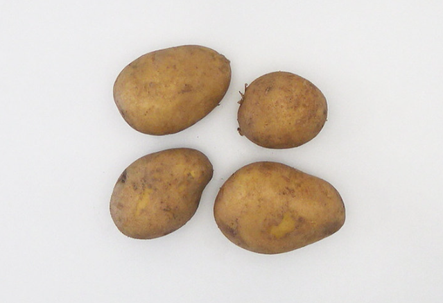 Cómo hacer patatas bravas. La tapa auténtica más madrileña