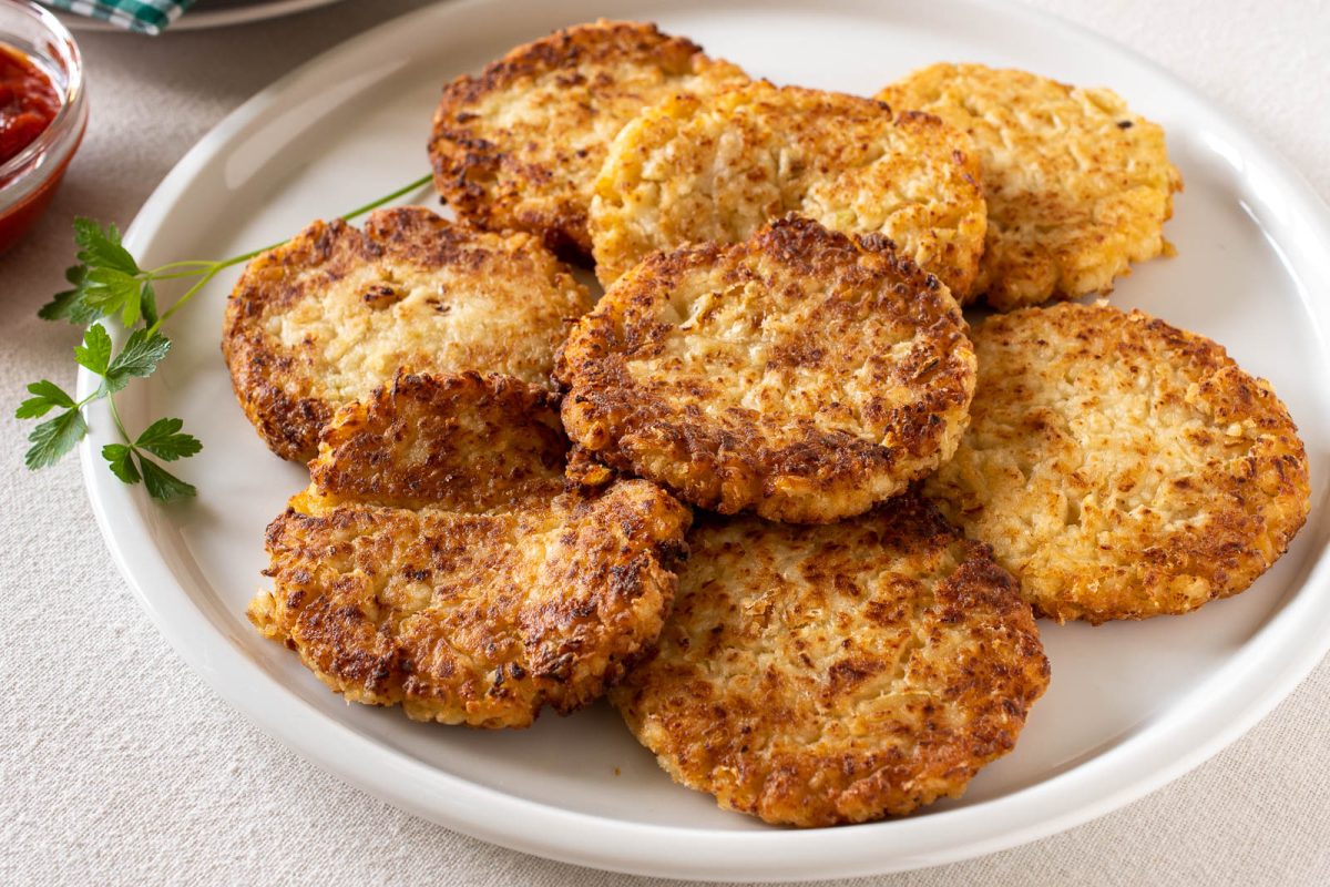 Tortitas de coliflor y queso. Una receta fácil, rápida y deliciosa