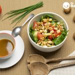 Ensalada de espinacas con queso y nueces. Un plato nutritivo y riquísimo