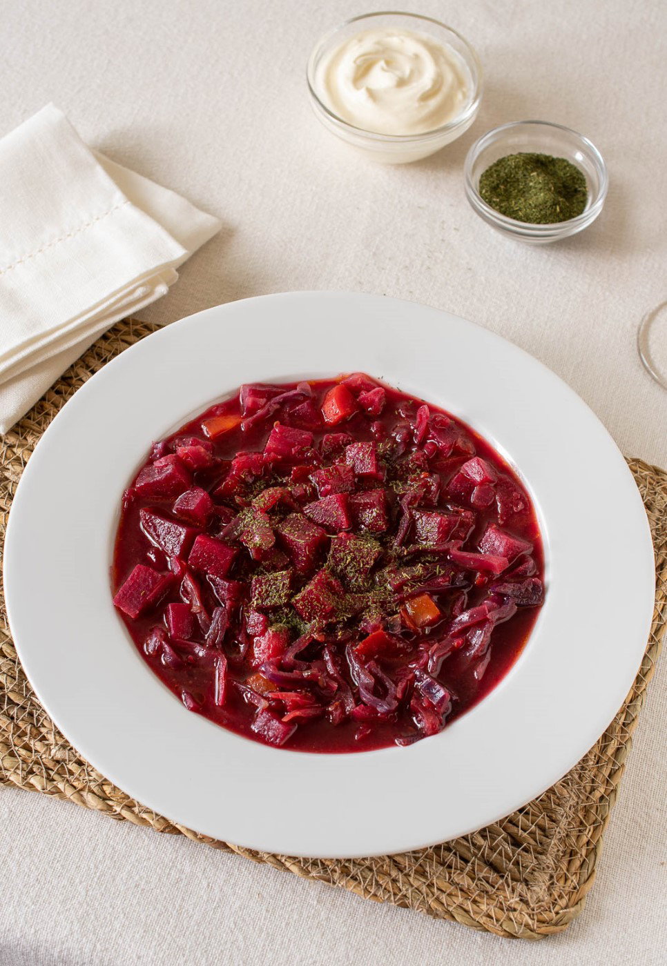 Borsch. Tradicional sopa de remolacha ucraniana