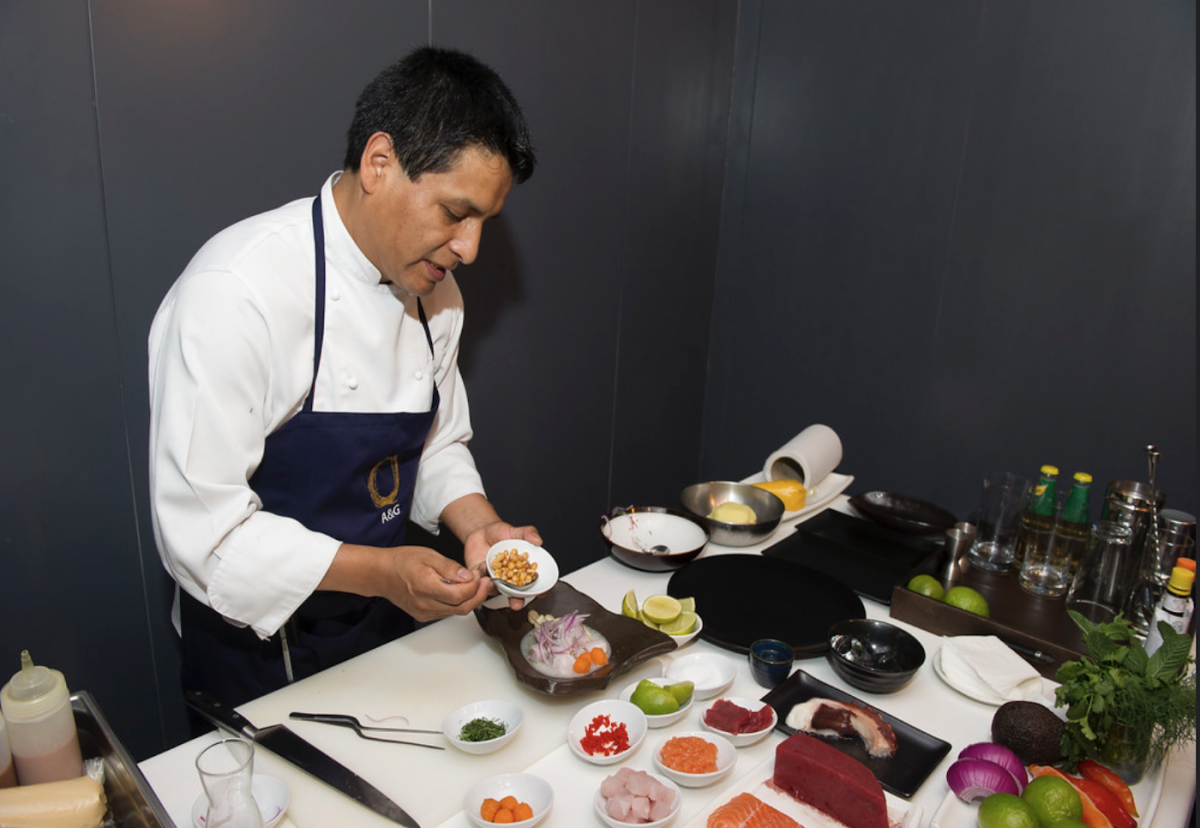 Cómo hacer un ceviche. receta tradicional peruana paso a paso
