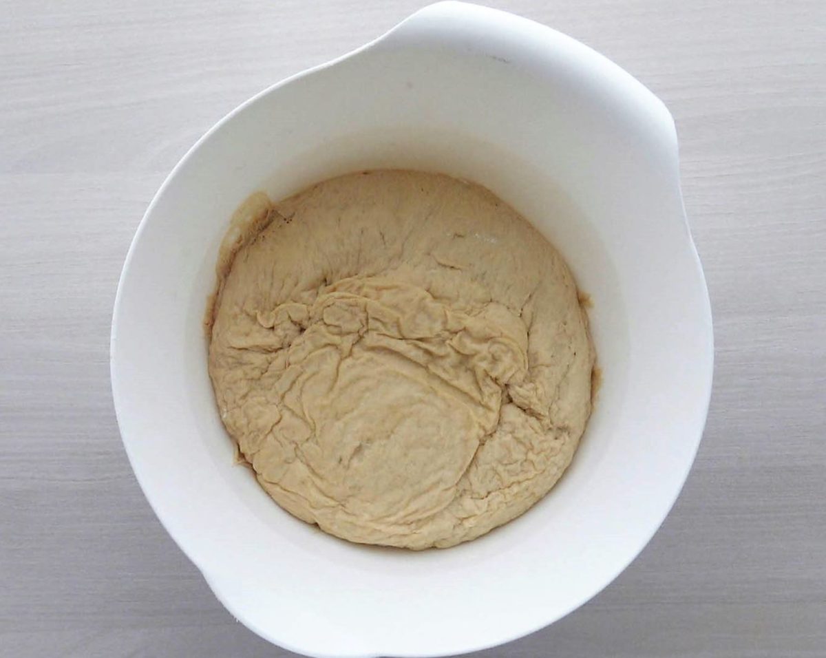 Empanada de atún casera: esperar levado
