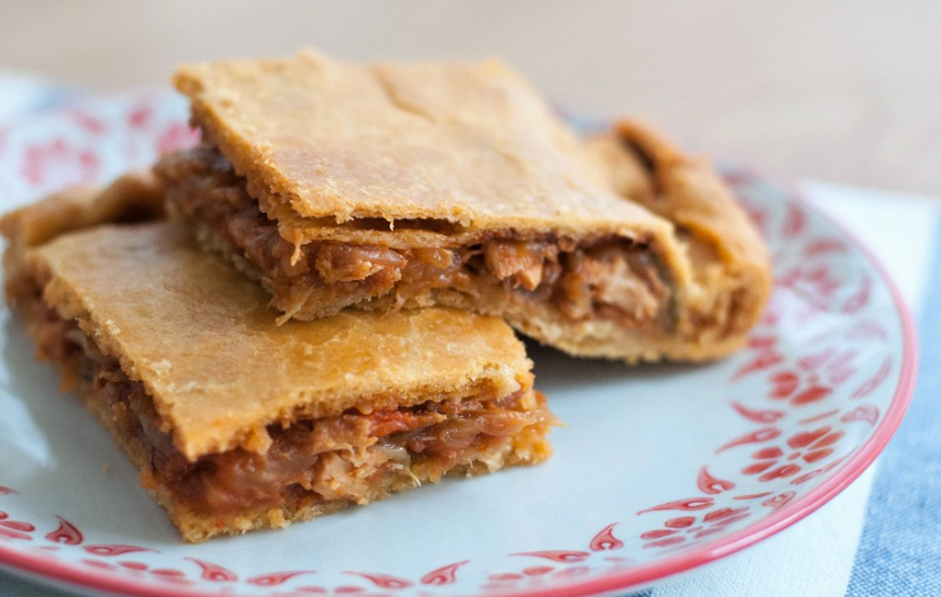 Empanada de atún casera: sugerencia de presentación