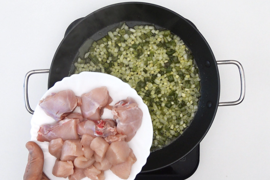 Fideuá de pollo y conejo
