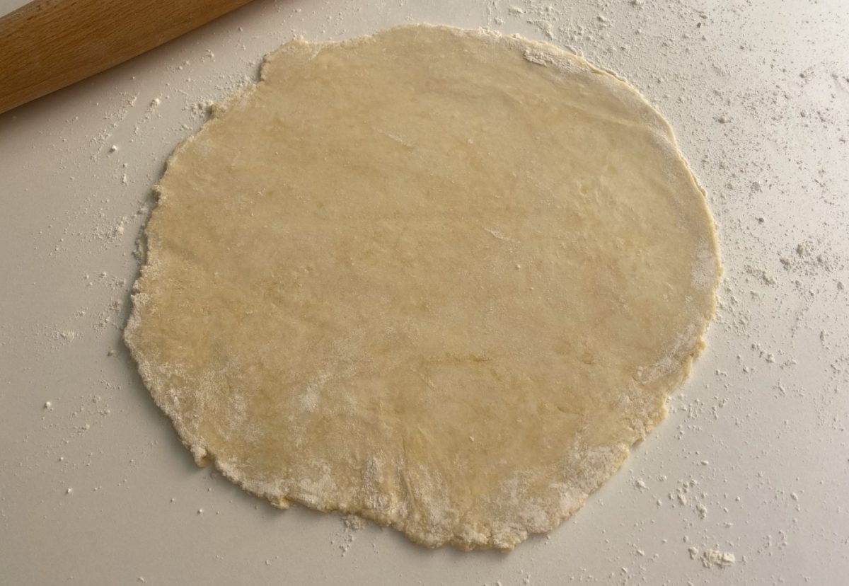 Pastel de pollo desmechado al horno. Sabor casero y delicioso