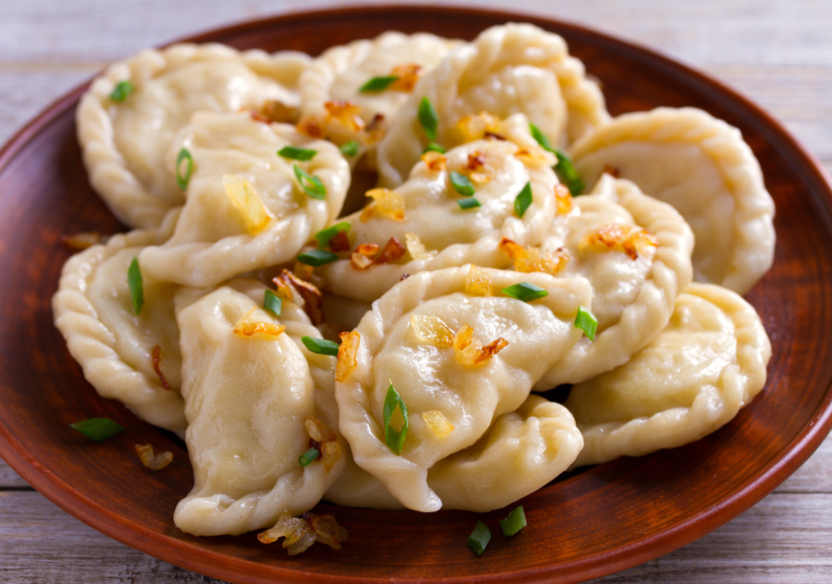 Pierogi. Ricas empanadillas polacas de patata y queso