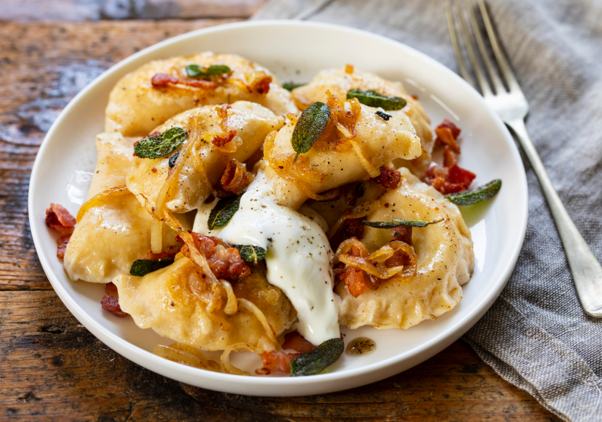Pierogi. Ricas empanadillas polacas de patata y queso