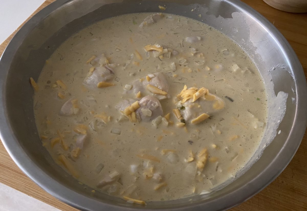 Pollo Nixon. Una receta jugosa con crema de champiñones y brócoli