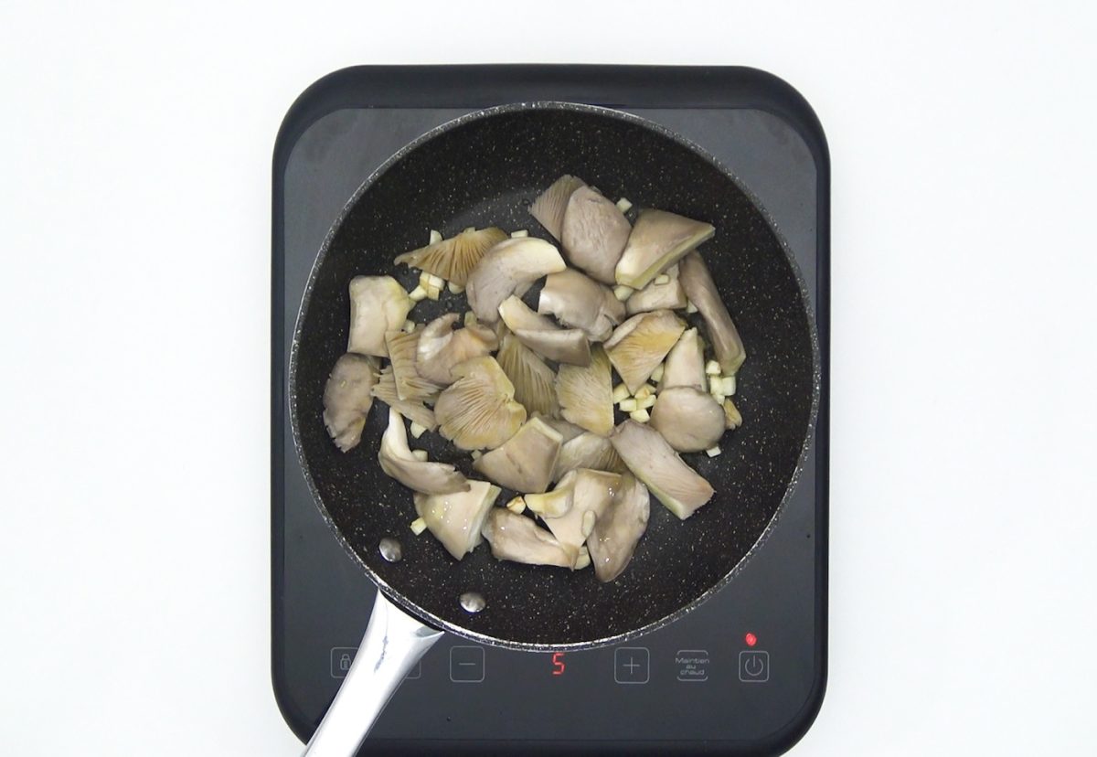 Revuelto de setas y gambas. Una combinación perfecta y fácil