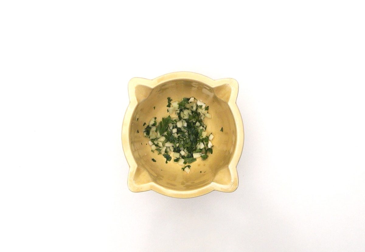 Sepia a la plancha con ajo y perejil. Una receta lista en 10 minutos