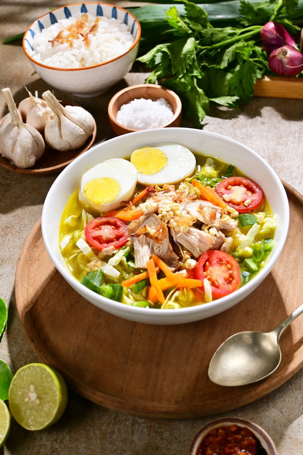 Soto ayam, la famosa sopa indonesia de pollo
