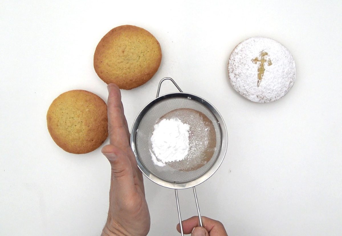 Mini tartas de Santiago. Pequeños placeres tradicionales