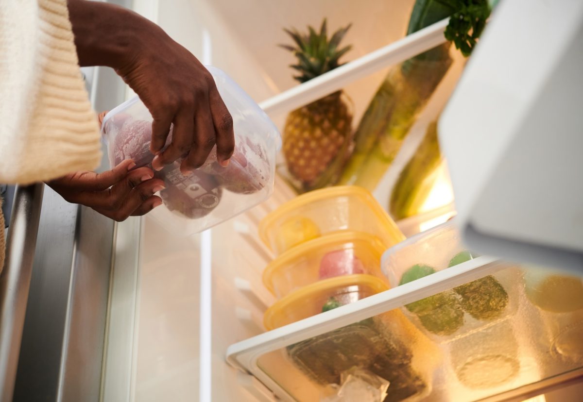 Alimentos que sí debes poner en la nevera. Cómo conservarlos