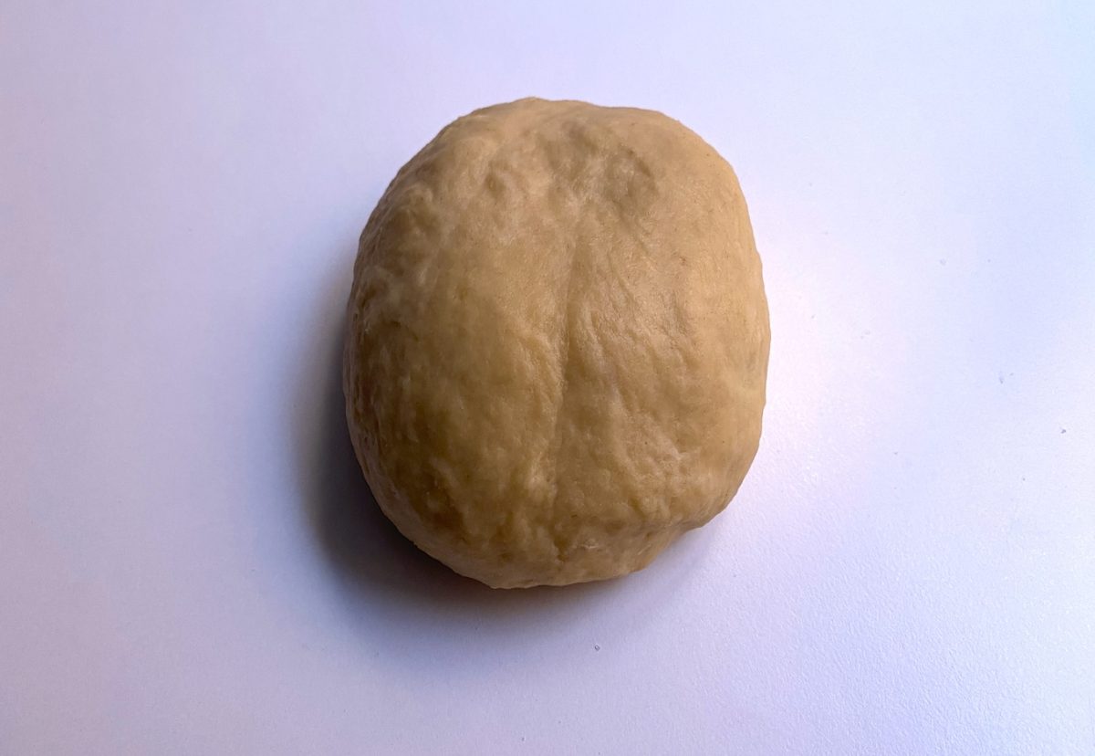 Nuégados manchegos. Dulce típico manchego bañado en caramelo