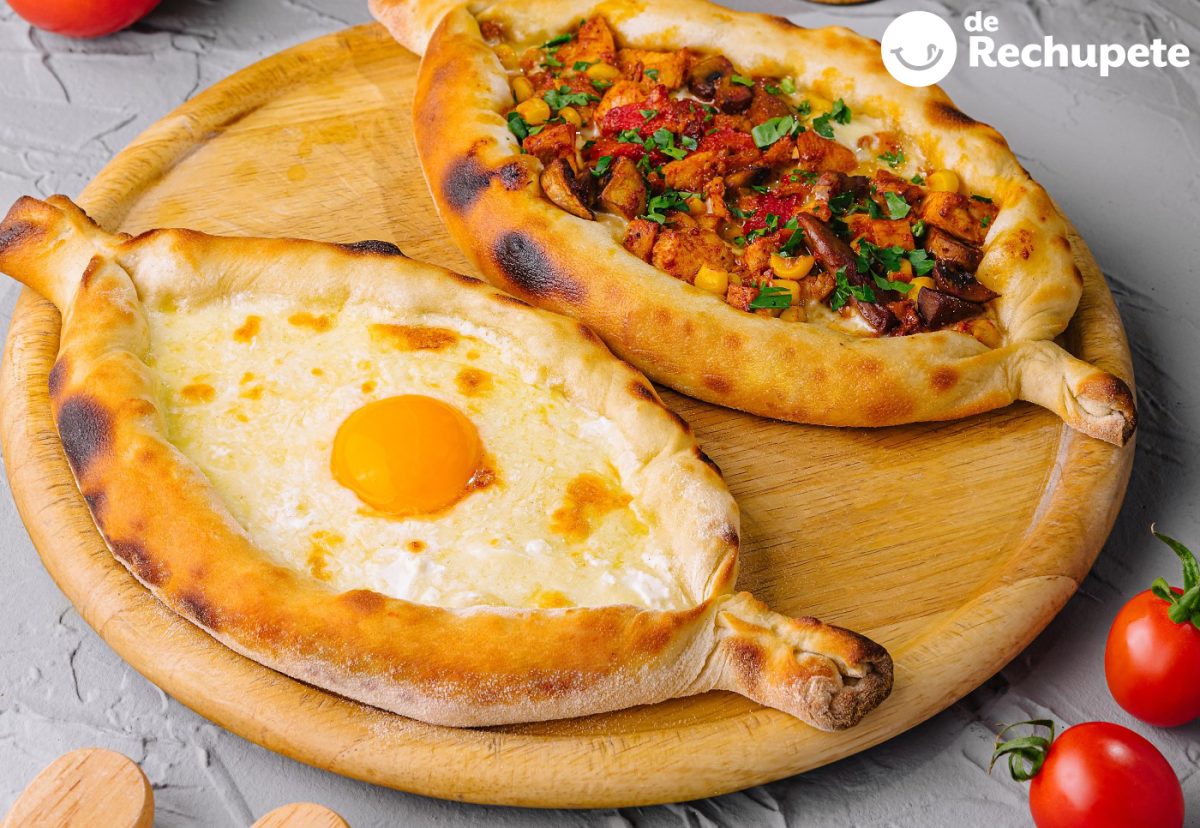 Cómo hacer pan de barca de queso. El auténtico Khachapuri