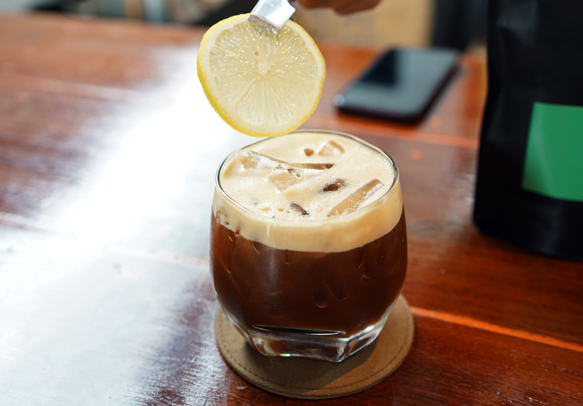 Cómo hacer un café Shakerato. 3 variedades y consejos