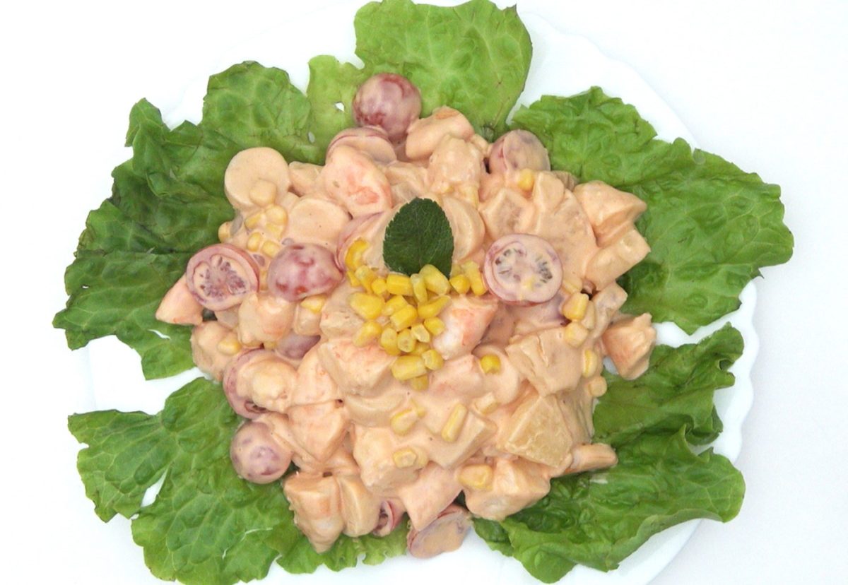 Cómo hacer una ensalada tropical. Rica, fresca y saludable