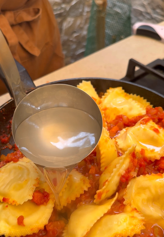 Pasta fresca con salsa alla Napolitana