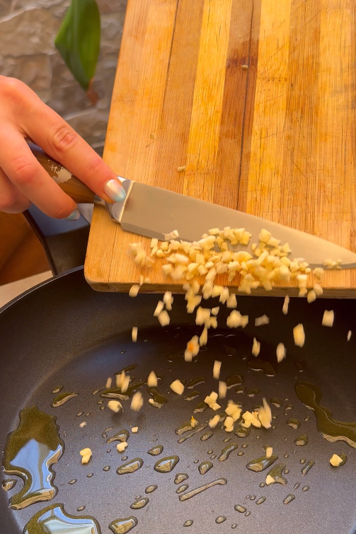 Pasta fresca con salsa alla Napolitana